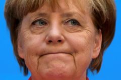 Merkelová je perfektně připravená šprtka, jako Líza ze seriálu Simpsonovi. Umí ale říct i "hov*o"