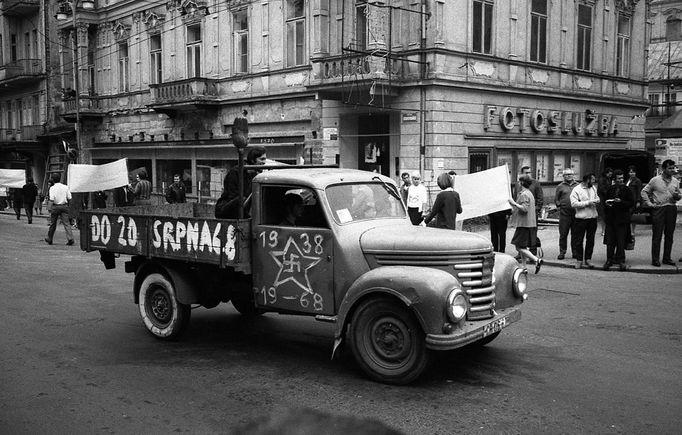 Gustav Aulehla - rok 1968 objektivem předního českého fotodokumentaristy