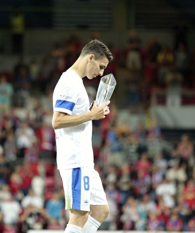 Superpohár, Plzeň-LIberec: David Pavelka s trofejí pro poraženého