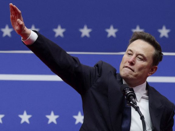 Gesto generálního ředitele SpaceX Elona Muska během inauguračního shromáždění prezidenta Donalda Trumpa uvnitř budovy Kapitolu ve Washington D.C., 20. ledna 2025.