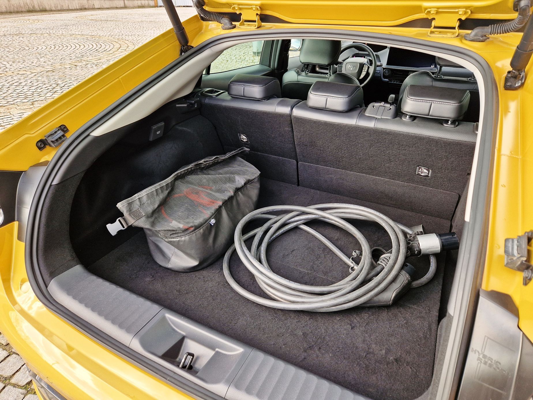 Toyota Prius Plug-in Hybrid test