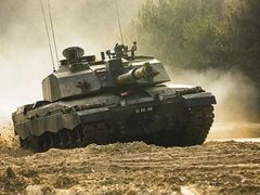 Jeden z nejmodernějších tanků současnosti, britský Challenger 2.