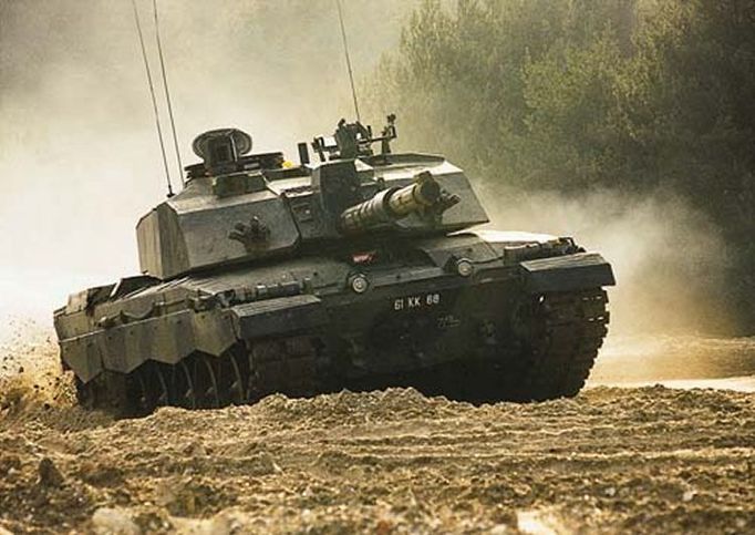 Jeden z nejmodernějších tanků současnosti, britský Challenger 2.