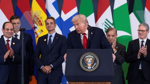 Americký prezident Donald Trump Trump na úvod pondělního mírového summitu mezi Izraelem a Hamásem v Šarm aš-Šajchu, prohlásil, že se dohoda o příměří velmi vydařila.