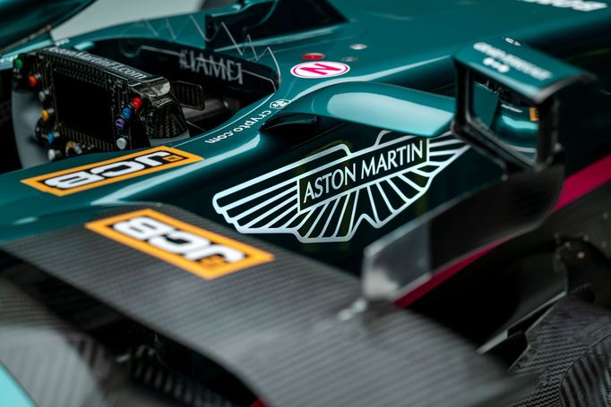 Nový monopost F1 Aston Martin AMR21