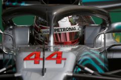 Tréninky F1 v Rakousku ovládl Hamilton, Vettel byl čtvrtý a třetí