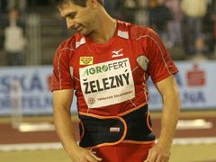 Bylo na něm vidět, že je ze třetího místa trochu zklamán. V rozhovorech před závodem říkal, že mu letos létá oštěp tak, jako posledních několik let nelétal.