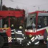 Tramvaj přejela chlapci nohu, nejspíš o ni přijde