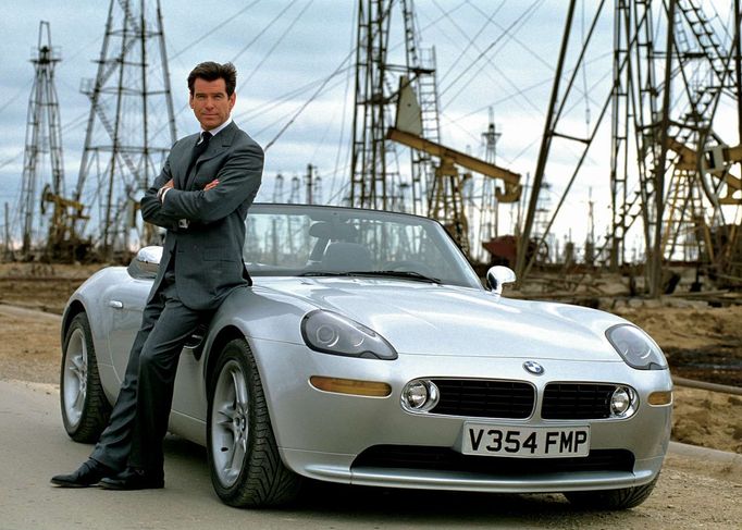 BMW Z8 nabylo popularitu i díky filmu