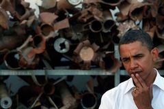 Obama nenavštívil zraněné vojáky, zlobí se McCain