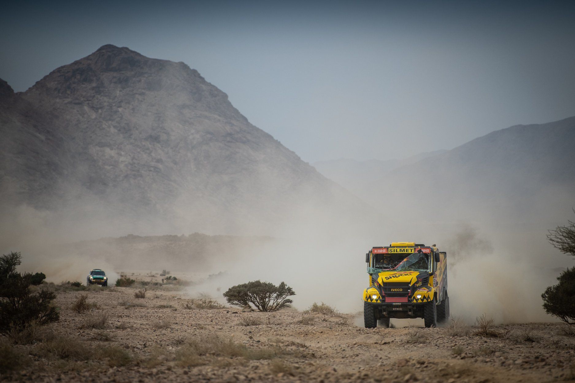 Martin Macík mladší jel v 10. etapě Rallye Dakar bez předního okna