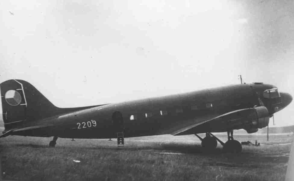 Armádní dopravní letoun Li-2