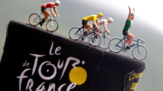 Kdo získá do své moci na konci letošní Tour prestižní dresy? Aktuálně.cz vám ve spolupráci s expertem Luborem Tesařem představuje největší favority závodu.