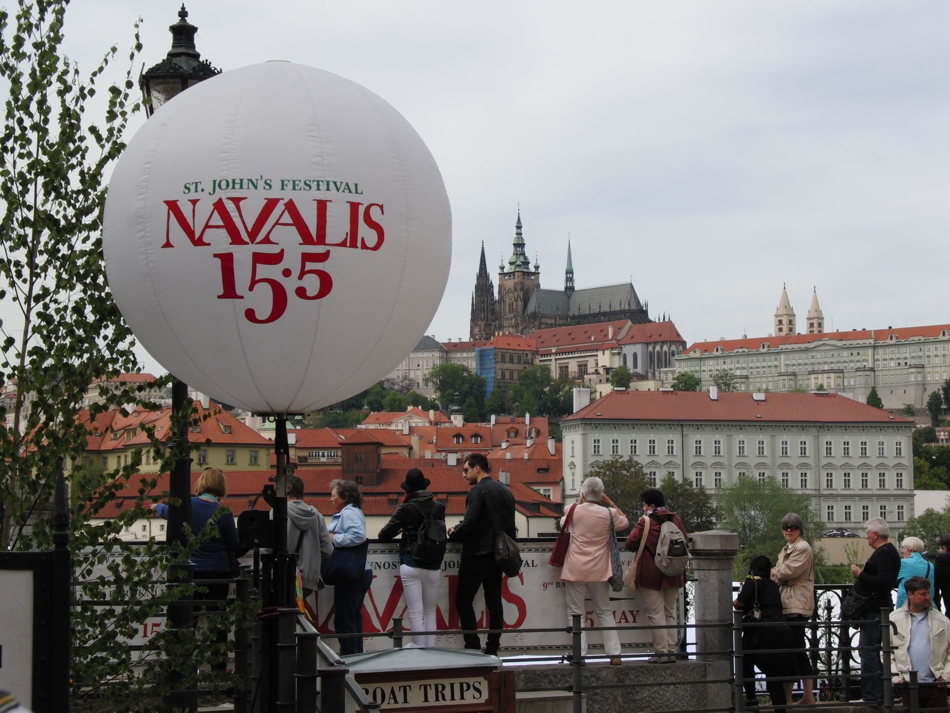 Jízda králů v Praze - Karlův most a Kampa