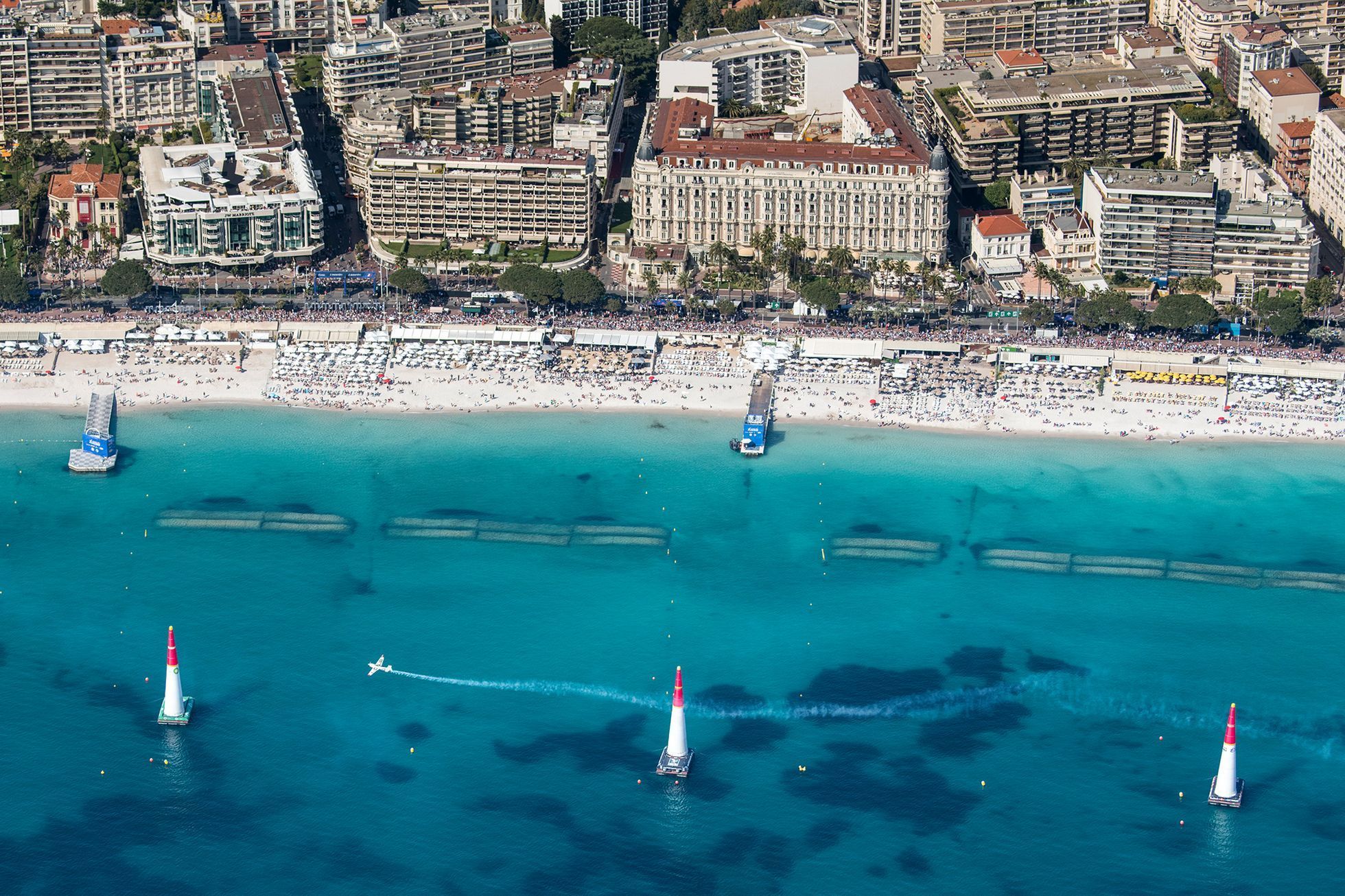 Extrémní sporty pohledem z výšky (Red Bull Content Pool)