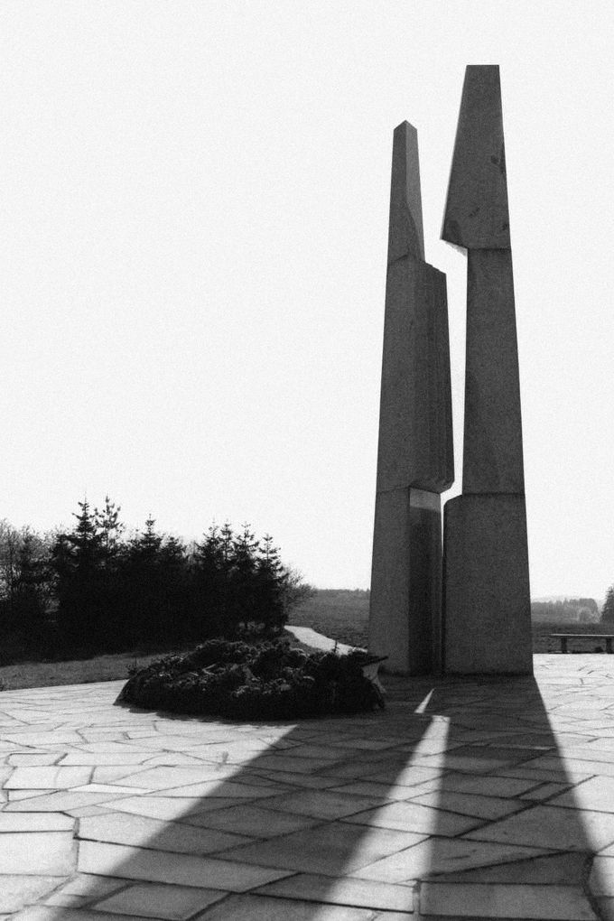Slivický Památník Vítězství záhy po odhalení v květnu 1970.