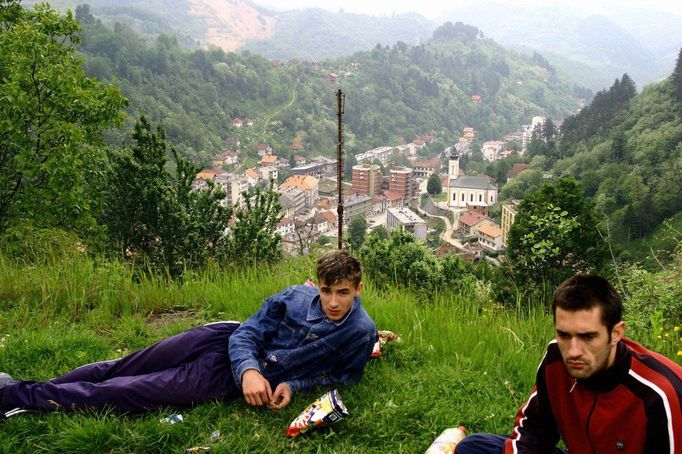 Srebrenický masakr byl válečný zločin, spáchaný v červenci 1995 během války v Bosně a Hercegovině.