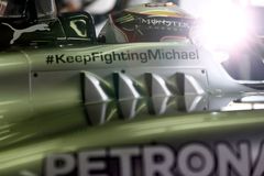 Sportovní svět se raduje: Michael Schumacher je zpátky!