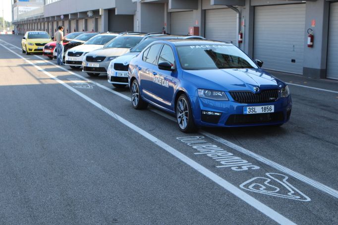 Novináři měli možnost otestovat novou nejrychlejší octavii na slovenském okruhu Slovakiaring.