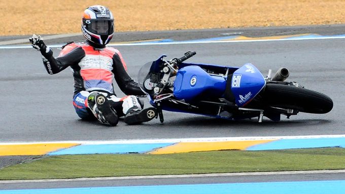 Takto ve třídě Moto3 upadl Australan Jack Miller.