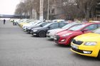 Mluvčí Sdružení českých taxikářů David Bednář prohlásil, že do centra Prahy se vydá asi 1500 aut.
