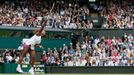 Americká tenistka Serena Williamsová ve finále Wimbledonu 2012 v utkání s Polkou Agnieszkou Radwaňskou.