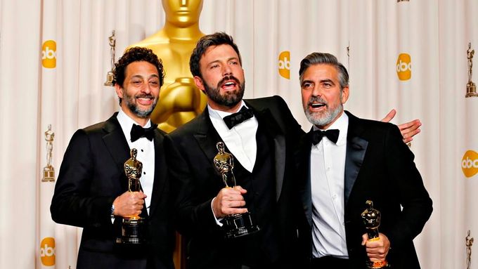 George Clooney, Grant Heslov and Ben Afleck - producenti nejlepšího filmu Argo.