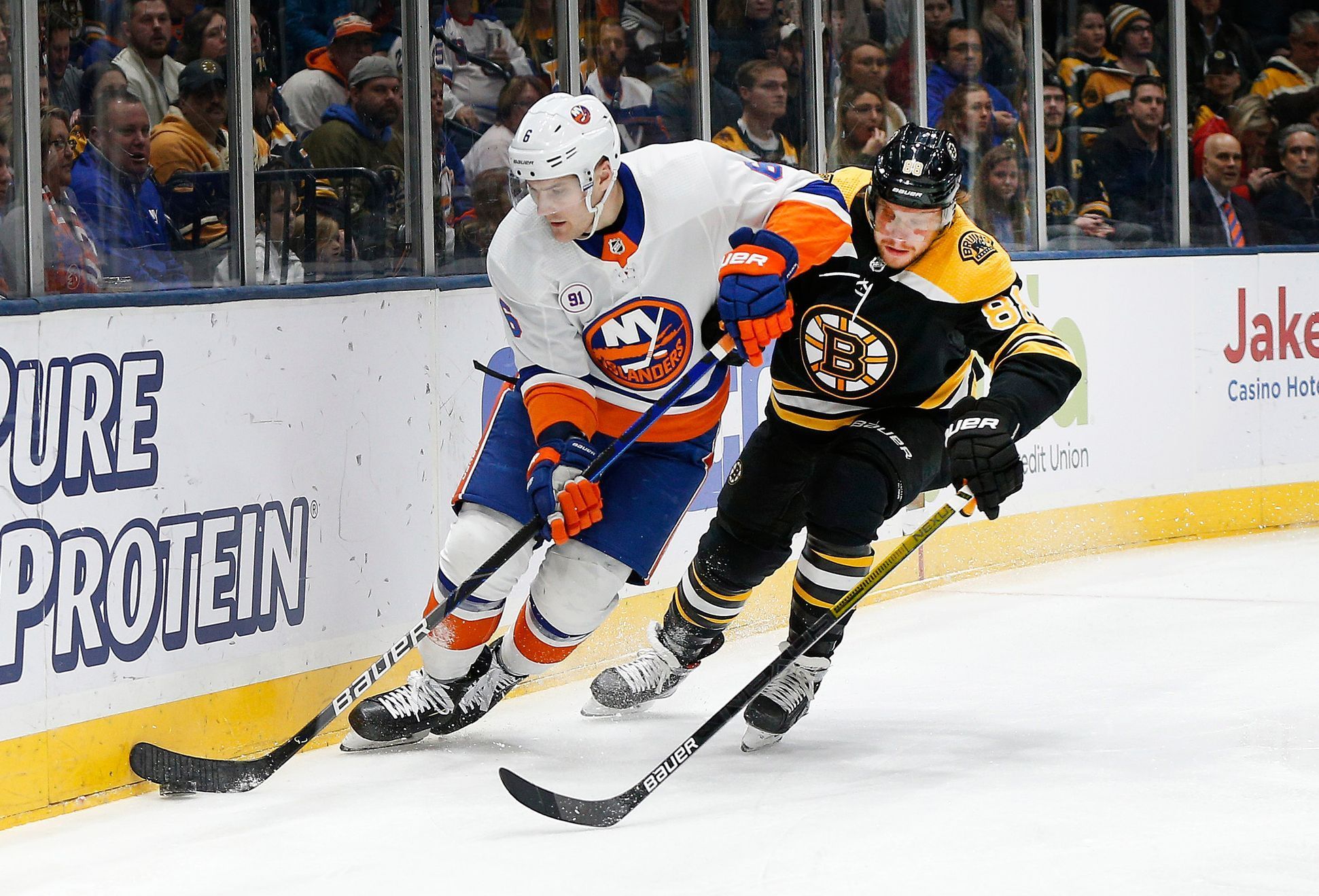 NHL: Boston Bruins vs New York Islanders