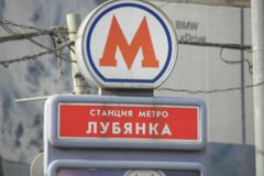 Jak hlídat 180 míst pod zemí? Moskva zváží, co s metrem