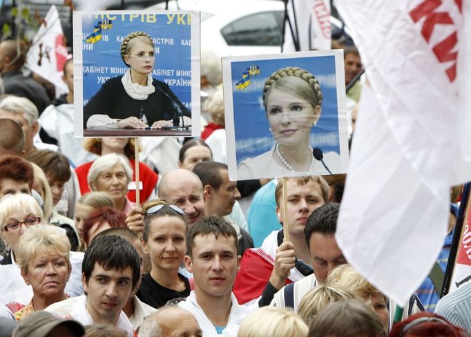 Demonstrace proti penzijní reformě před ukrajinským parlamentem.