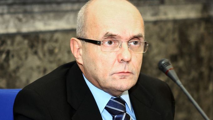 Ministr Kamil Jankovský na zasedání vlády.