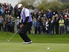 Američanům nepomohla k obhajobě ani účast světové jedničky Tigera Woodse