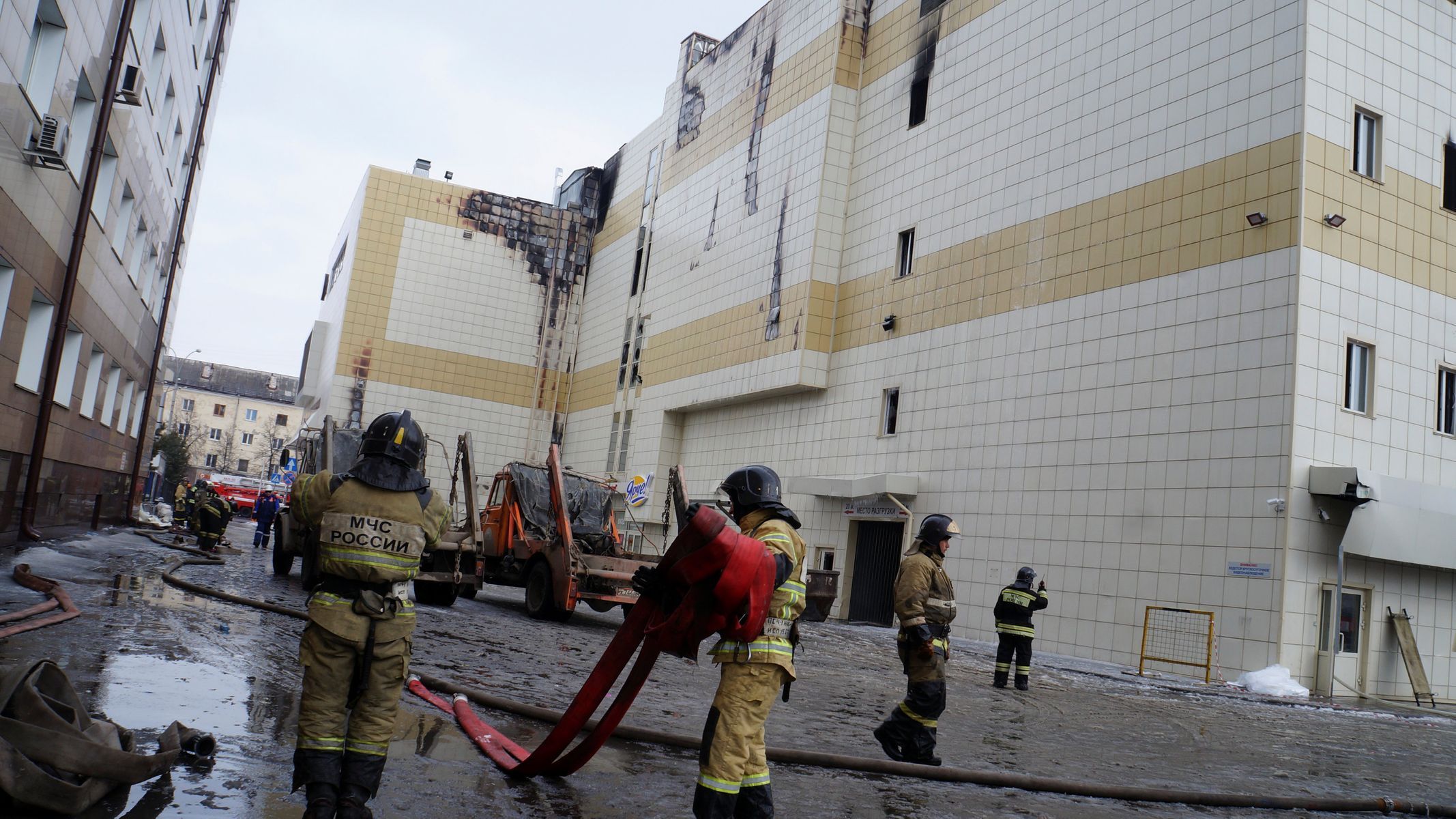 Požár v obchodním centru v Kemerovu na Sibiři, březen 2018