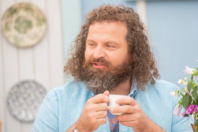 Cukrář Josef Maršálek v pořadu Peče celá země