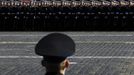 Russian soldiers stand to attention during the general rehearsal for the forthcoming Victory parade on Moscow's Red Square May 6, 2012. Russia celebrates its 67th anniversary of victory over Nazi Germany on May 9. REUTERS/Denis Sinyakov (RUSSIA - Tags: ANNIVERSARY POLITICS SOCIETY MILITARY) Published: Kvě. 6, 2012, 8:34 dop.