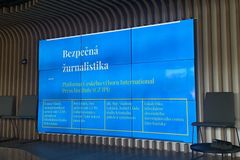 Bezpečná žurnalistika spouští pomoc pro novináře čelící hrozbám a agresi