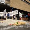 Minoritní akcionáři ArcelorMittal Ostrava protestovali proti zástavě části akcií