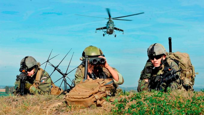 Foto: Navádějí munici na cíl. Čeští návodčí v Afghánistánu