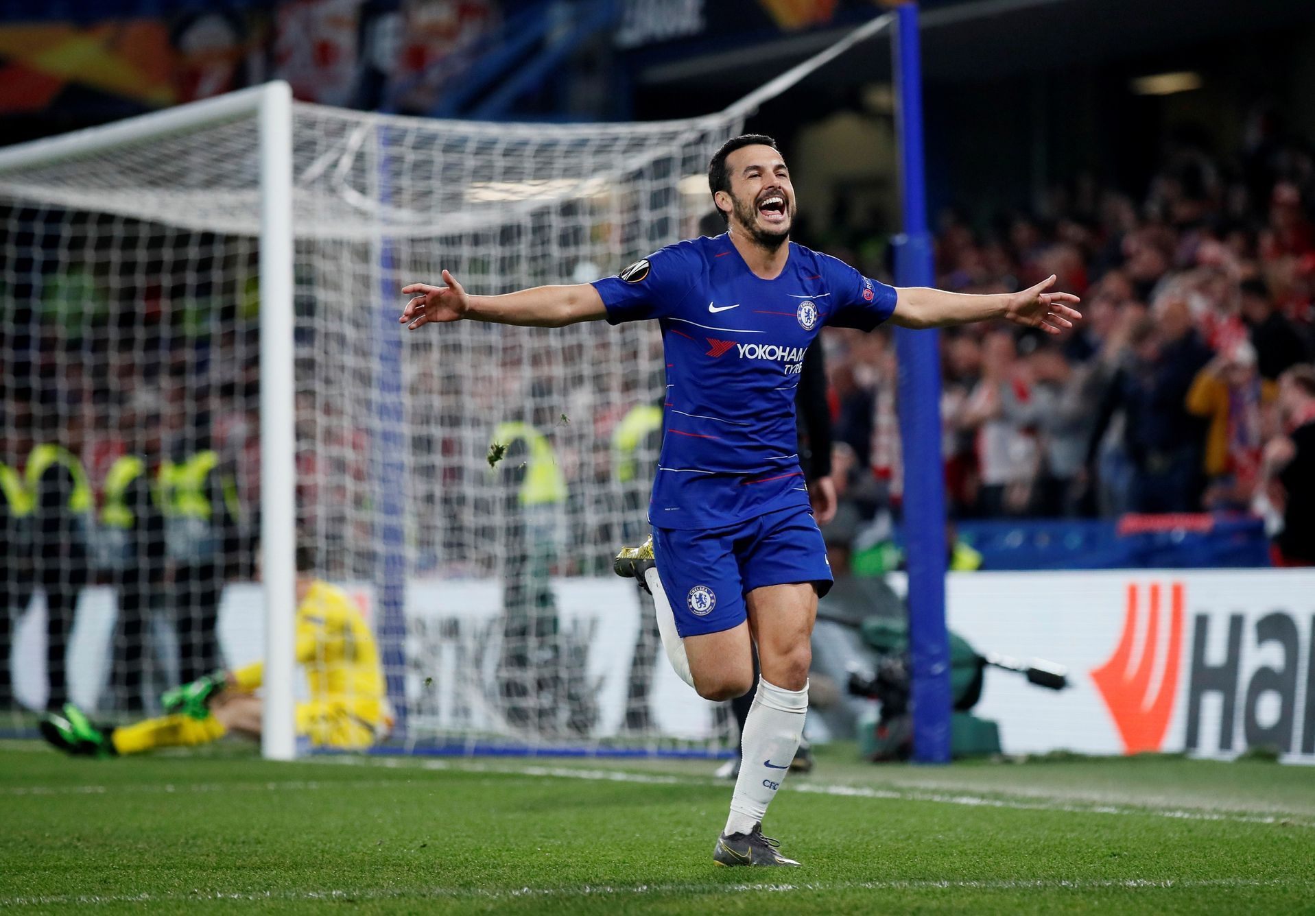 fotbal, odveta čtvrtfinále Evropské ligy, Chelsea - Slavia, Pedro slaví čtvrtý gól Chelsea