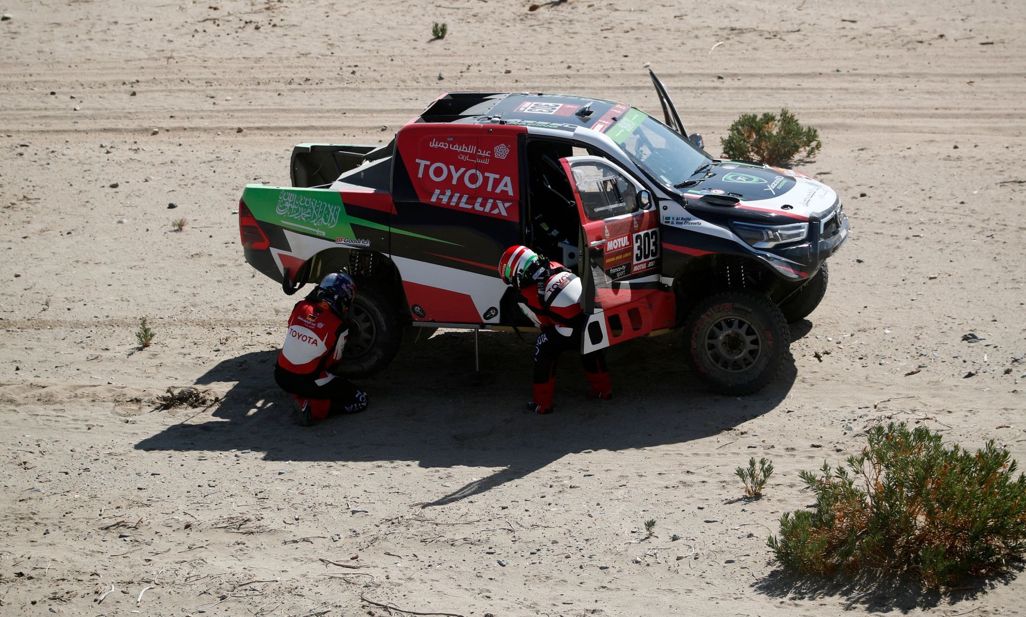 Jazíd Radžhí (Toyota) v 1. etapě Rallye Dakar 2021