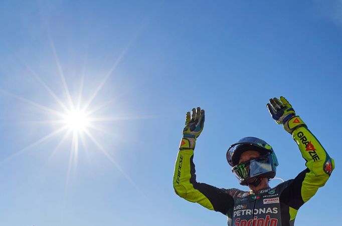 Valentino Rossi při posledním závodě kariéry v MotoGP ve Valencii.