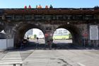 Nejstarší část Negrelliho viaduktu z roku 1849 je nad autobusovým nádražím Florenc.