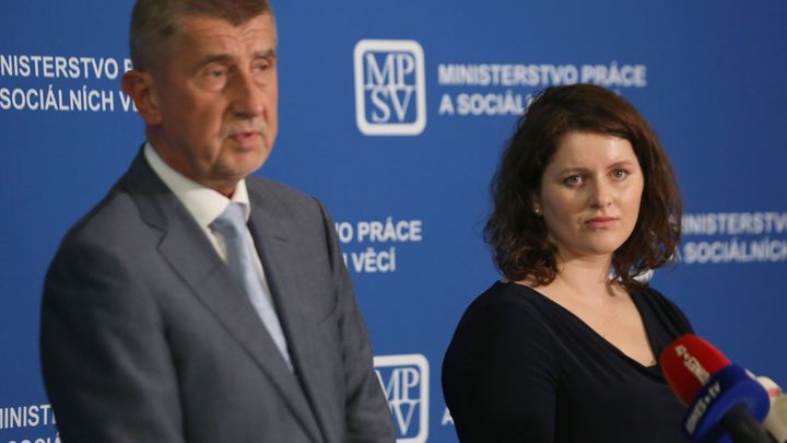 Nemyslím, že je to na odstoupení, říká Maláčová k zásahu policie. Babiš jí píše dopis