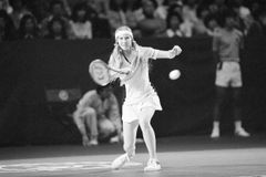 Šikanovaly ji, komentovaly její prsa. Finalistka Wimbledonu se pak stala jeptiškou