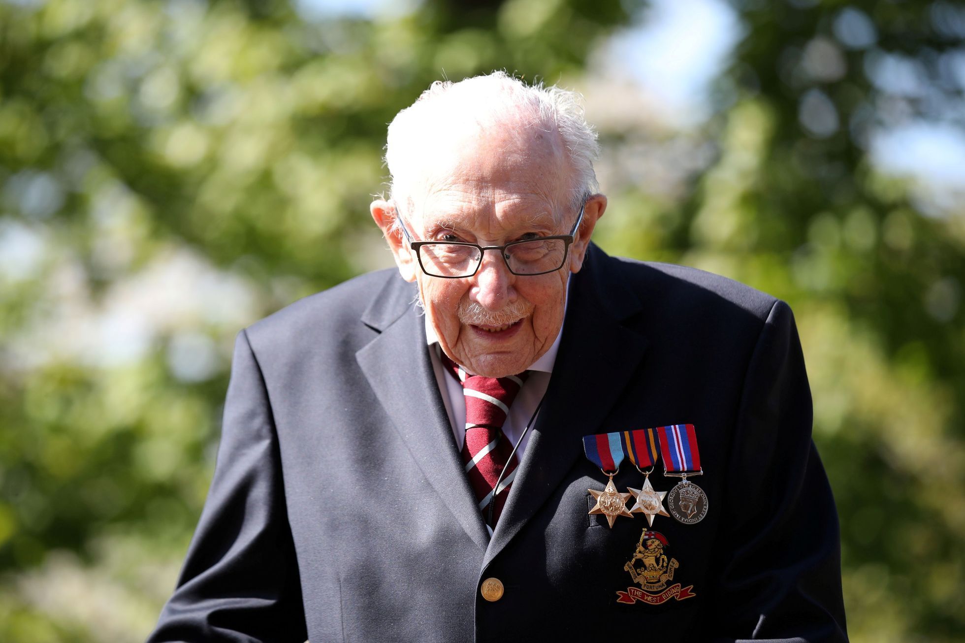 Britský válečný veterán Tom Moore