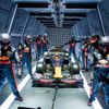 Mechanici Red Bullu provedli pit stop ve stavu beztáže