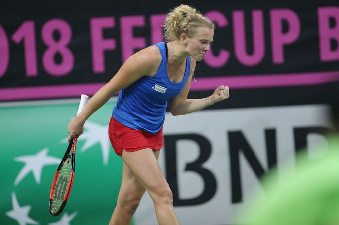 Kateřina Siniaková slaví vítěství ve Fed Cupu 2018