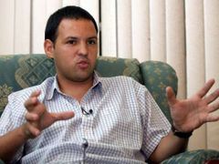 studentský předák Carlos Lage odmítá privatizace a nechce, aby se Čína stala vzorem Kuby.