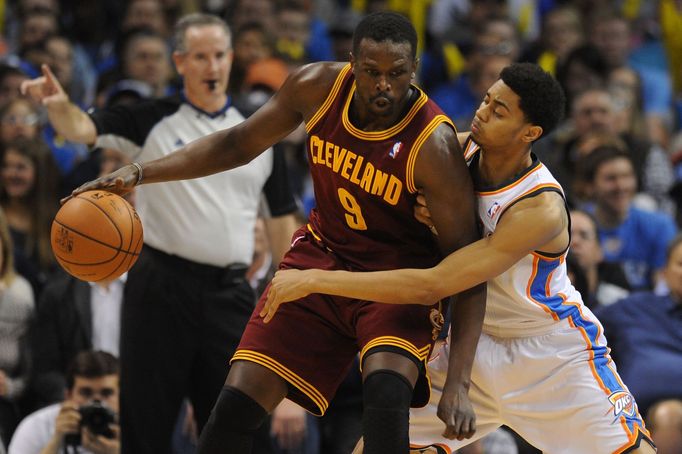 NBA: Cleveland Cavaliers vs Oklahoma City Thunder (Deng, Lamb)