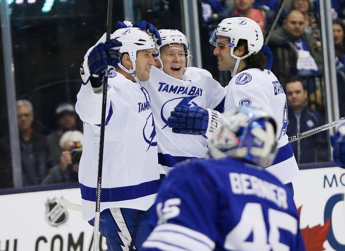 NHL: Tampa Bay Lightning vs Toronto Maple Leafs (Barbeiro, Palát a Crombeen)